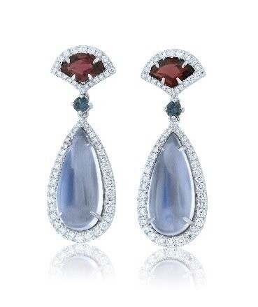 18kt White Gold - Rhodolite: 2.92ct - CC Garnet: 0.40ct - Moonstone: 16.85ct - White Round Diamond: 1.72ct