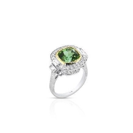 18kt White and Yellow Gold - Green Tourmaline: 5.25ct - Baguette: 0.10ct - White Round Diamond: 0.28ct