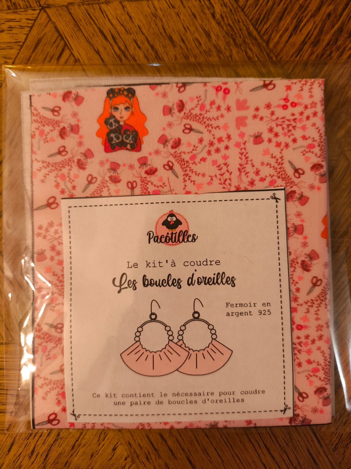 Kit boucle d&#39;oreille - fille aux pandas