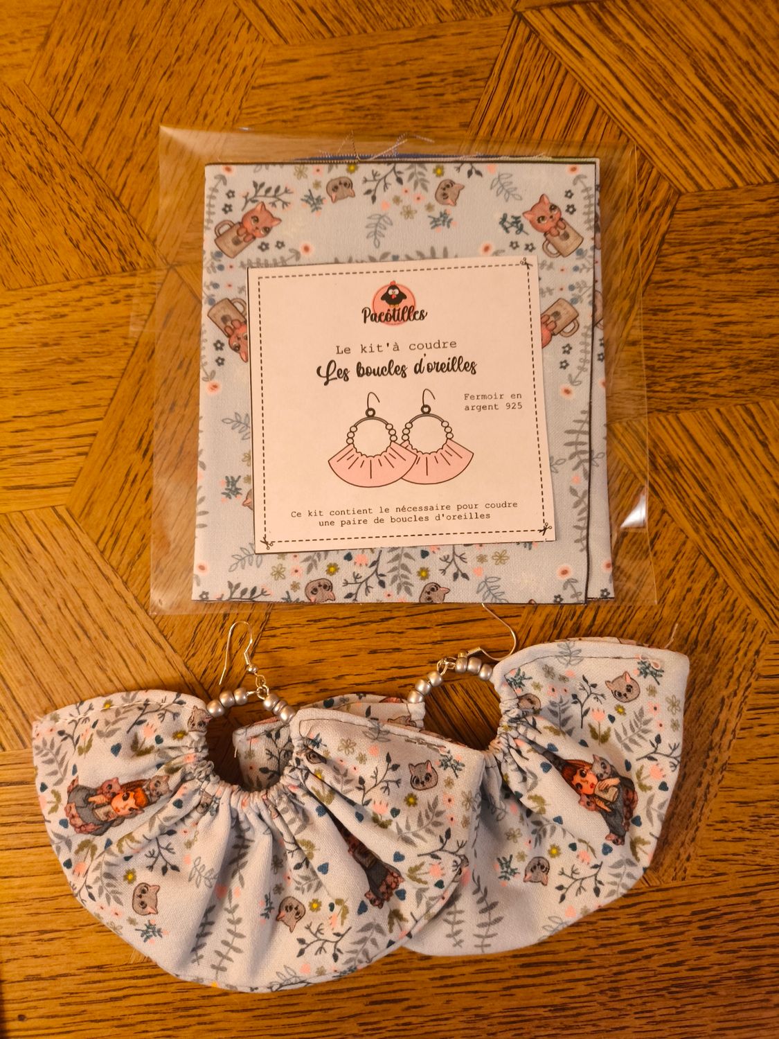 Kit boucle d&#39;oreille - bleu chat