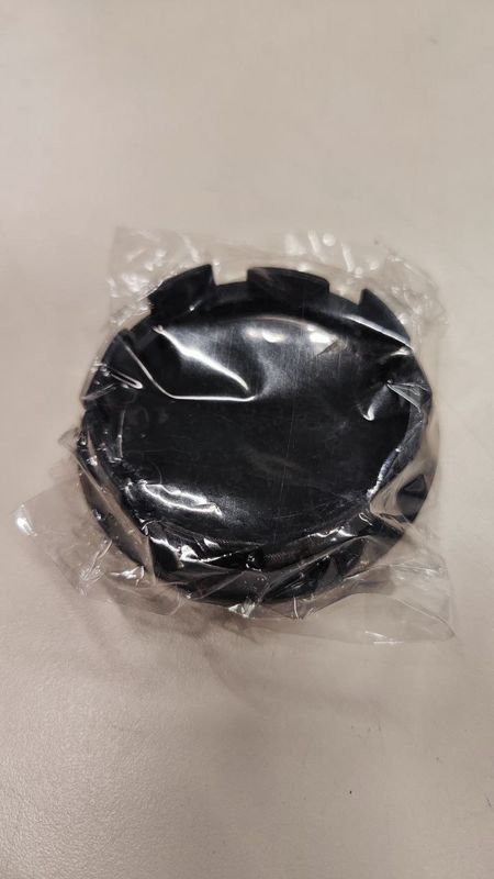 VELJEKAPSEL VW 65MM MUST 1TK. - C-0124