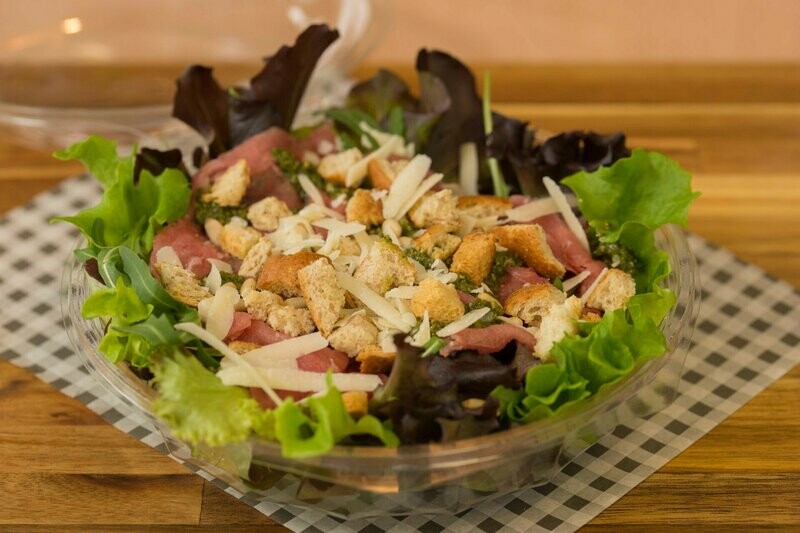 Maaltijd salade carpaccio