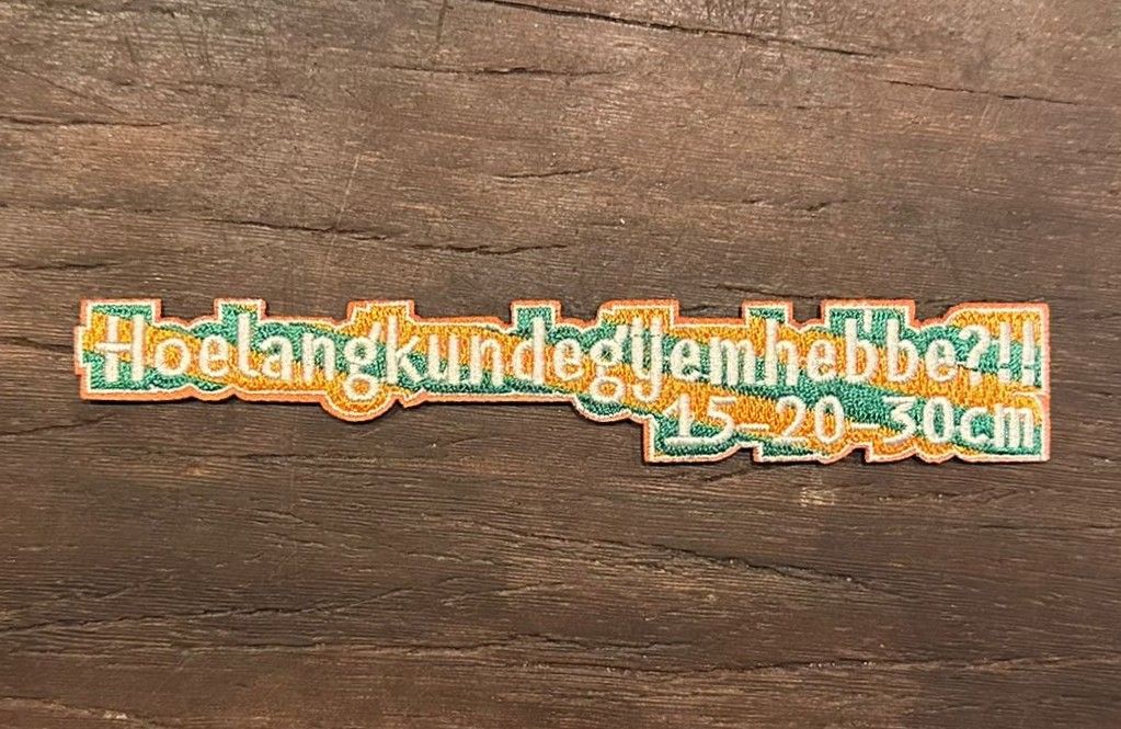 BroodjeperCentimeter carnavals Badge 2026