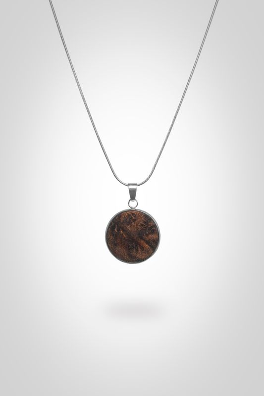 Χειροποίητο Μενταγιόν από Ξύλο Βαβόνας σε Ατσάλινη Βάση - Στρογγυλό Κολιέ με Υποαλλεργική Αλυσίδα