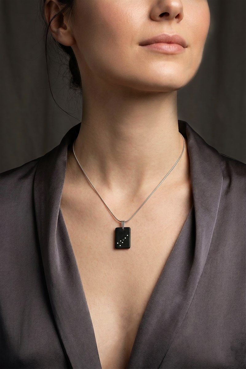 Χειροποίητο Ξύλινο Μενταγιόν Ζώδιο από Έβενο &amp; Άλπακα - Παραλληλόγραμμο με Ατσάλινη Αλυσίδα