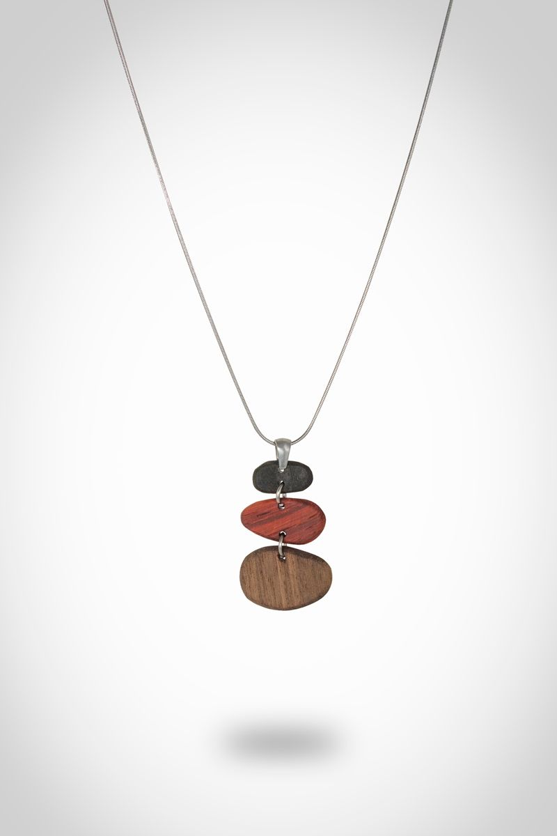 "Balance" – Χειροποίητο Ξύλινο Μενταγιόν από Έβενο,  Padauk &amp; Καρυδιά