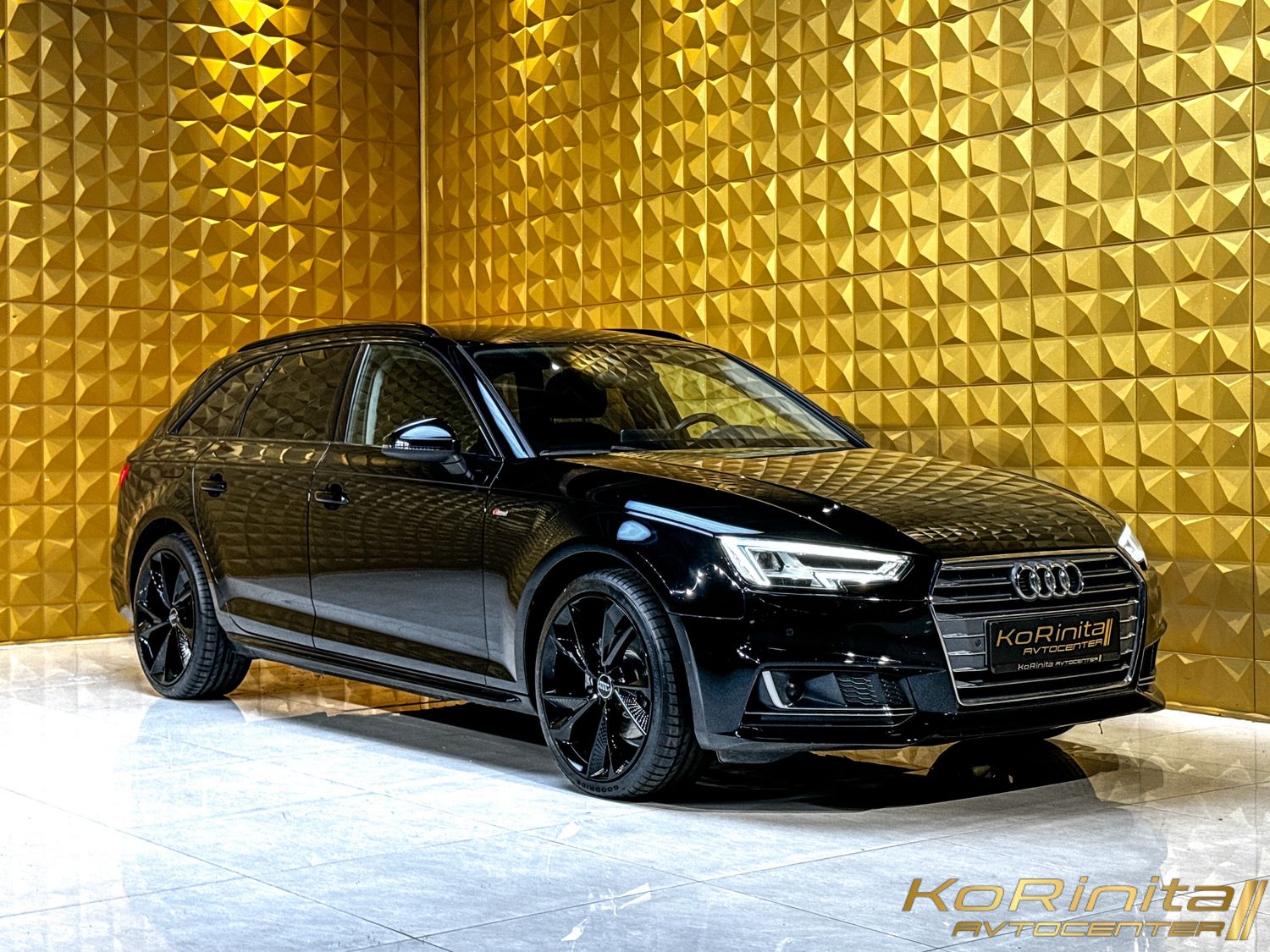 Audi A4 Avant 2.0 TDI AUT. S LINE