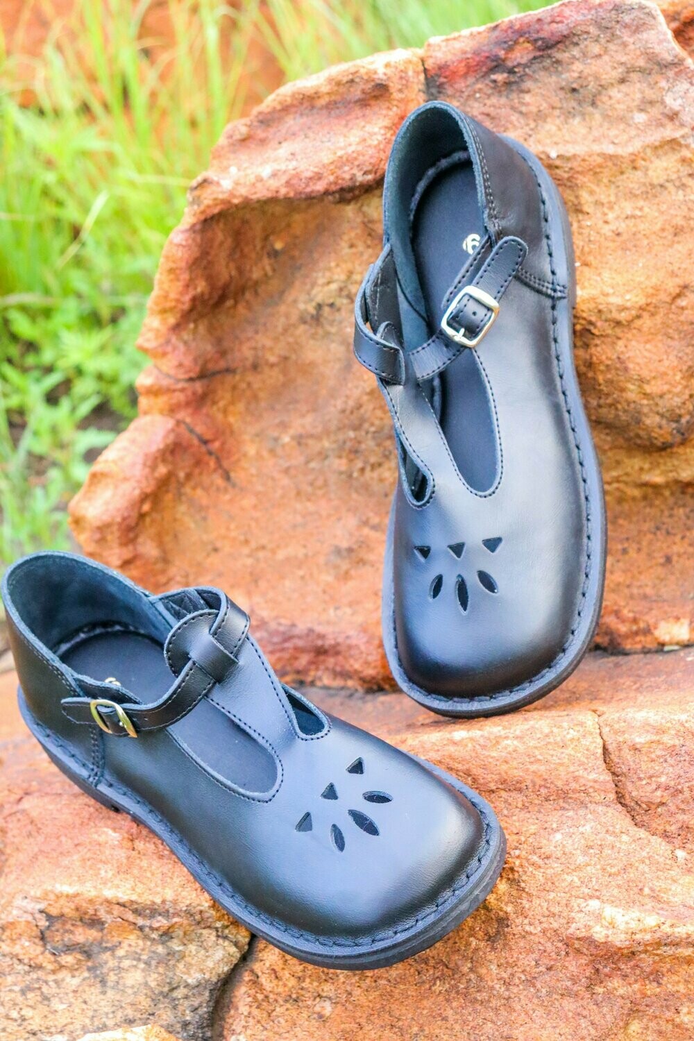 girls school shoes size 6