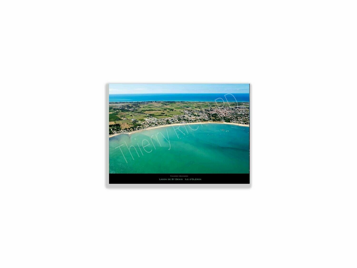 Lagon de St Denis Lagon de St Denis, Dimensions photo: Tirage 30x40 cm
