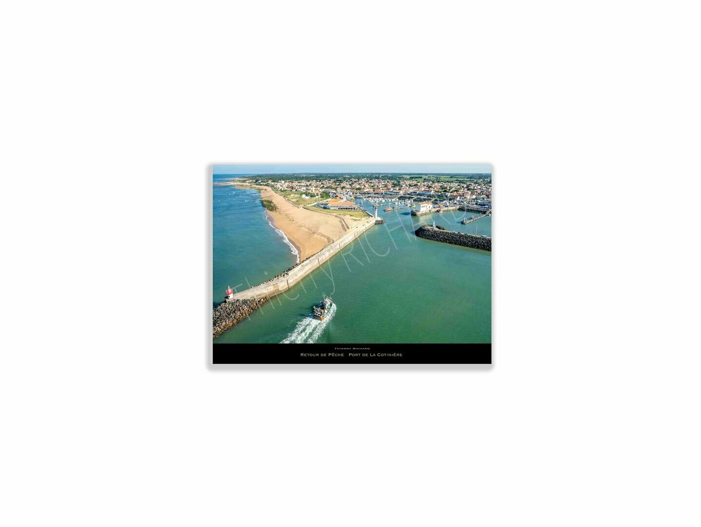 Retour de pêche port de la Cotinière Retour de pêche port de la Cotinière, Dimensions photo: Tirage 30x40 cm