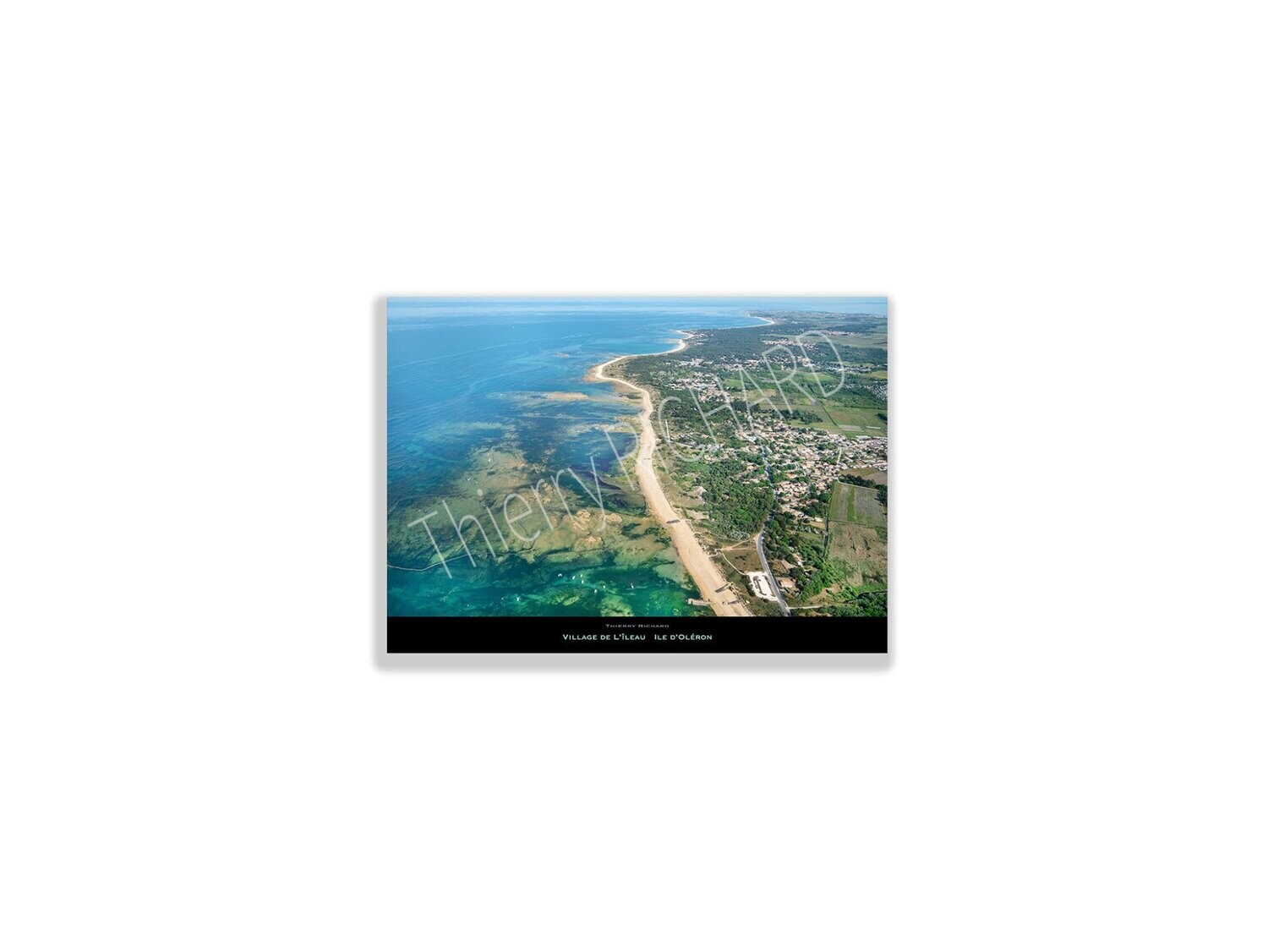 Village de Lîleau, Dimensions photo: Tirage 30x40 cm