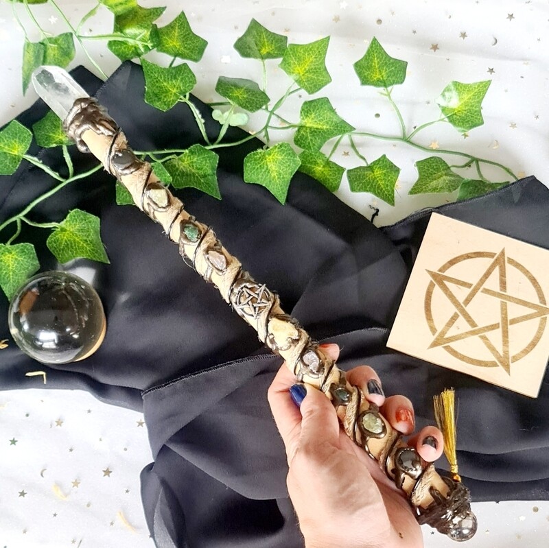 Vara Wicca - Canalizada