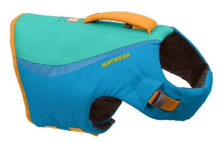 СПАСАТЕЛЬНЫЙ ЖИЛЕТ ДЛЯ СОБАК RUFFWEAR® K-9 FLOAT COAT™ ЯВЛЯЕТСЯ ЛУЧШИМ СРЕДСТВОМ БЕЗОПАСНОСТИ ДЛЯ ПЛАВАНИЯ.