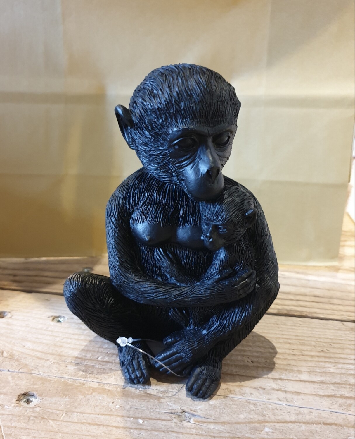 Aap met jong zwart 15cm