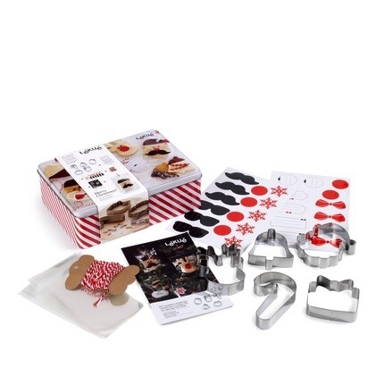 LEKUE set voor kerstkoekjes met 5 uitsteekvormen, 20 plastic zakjes, touw en stickers
