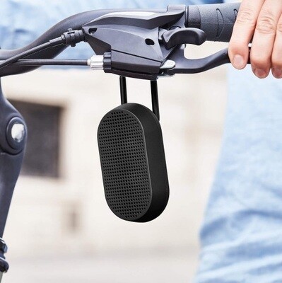 LEXON 'mino T' bluetooth speaker met karabijnhaak zwart