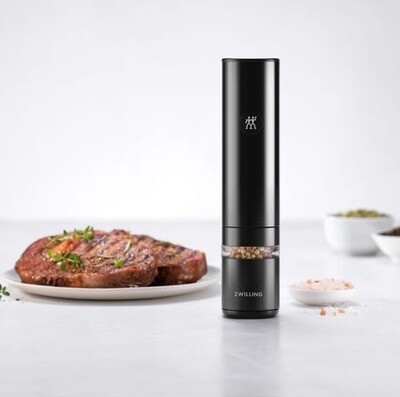 ZWILLING 'enfinigy' electrische oplaadbare kruidenmolen zwart