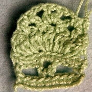 Ajour stitch crochet pattern video & PDF - Woolpedia