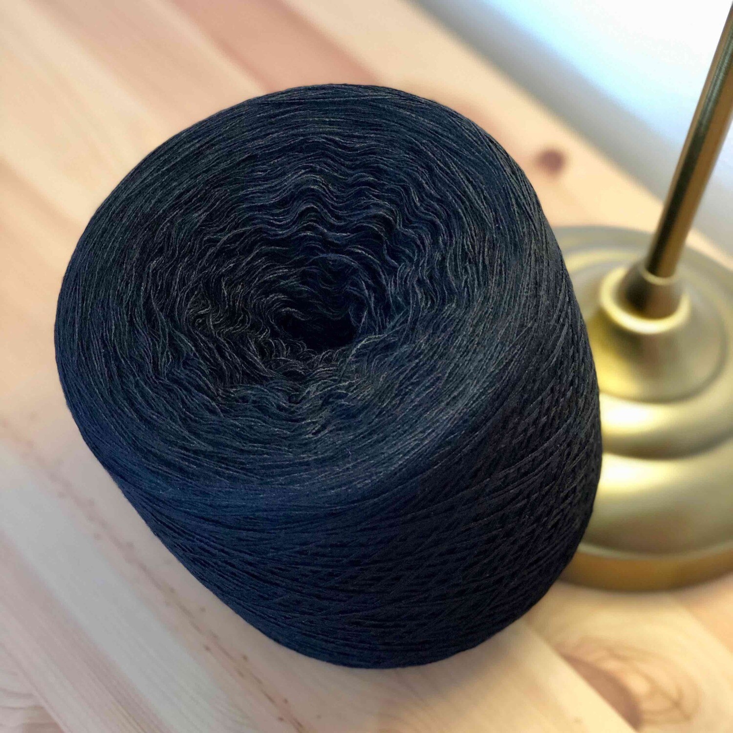 Woolpedia Colors black 2ply 2700m (modal) Lace