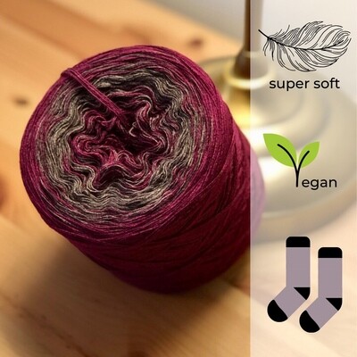 Woolpedia® Socks Beerenstark - modal gradient sock yarn