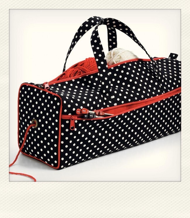 Grote polka-stippen zijn zwart-wit crossbody tas