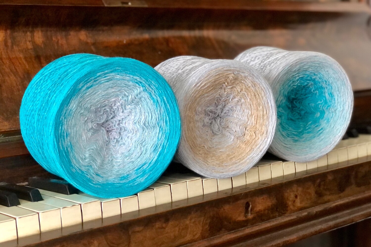 Woolpedia Colors Karibik - Hilja CAL yarn series - 6000m (modal)