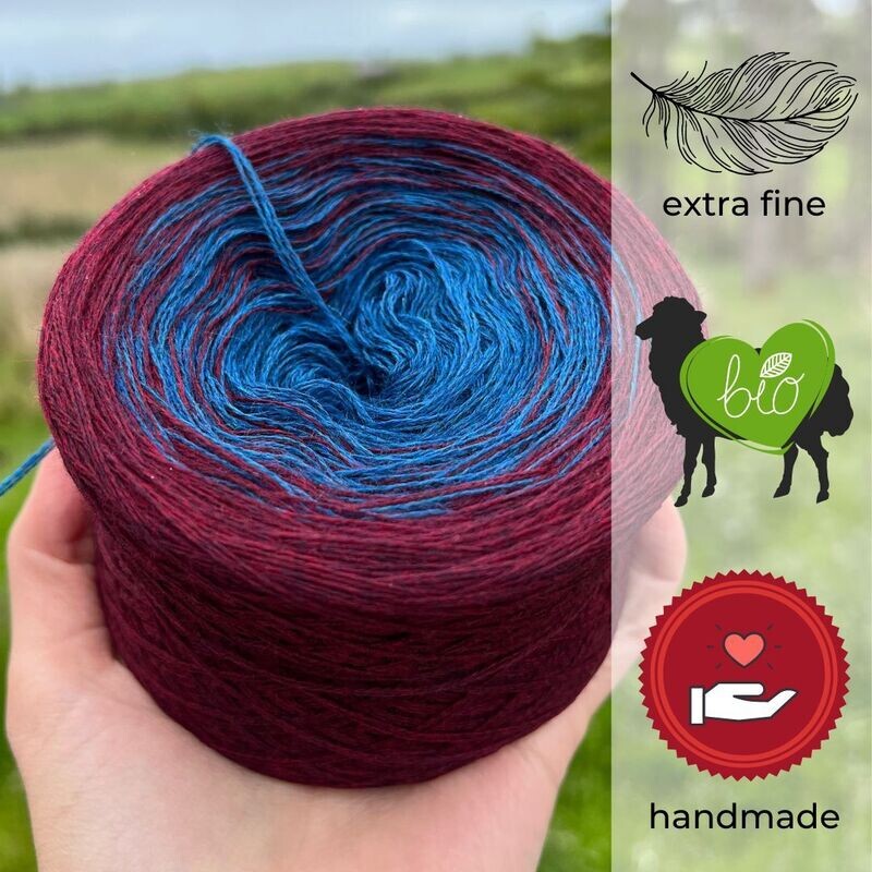 Woolpedia Colors Blaubeer-Muffin Bio Farbverlaufsgarn (Merino Extrafein)