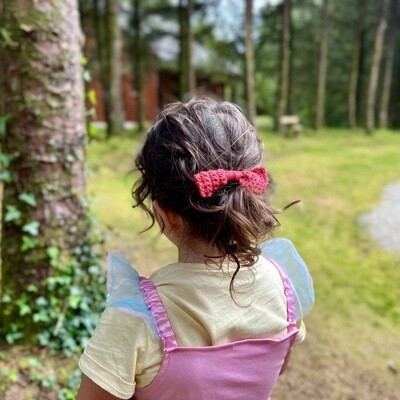 Hair tie bow