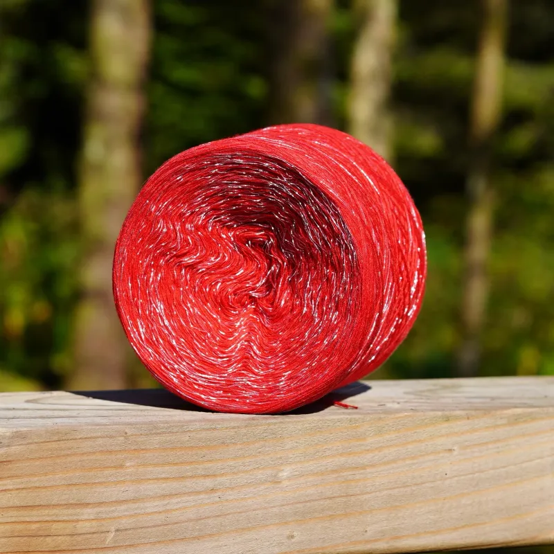 Woolpedia Christmas glitter yarncake (Modal)