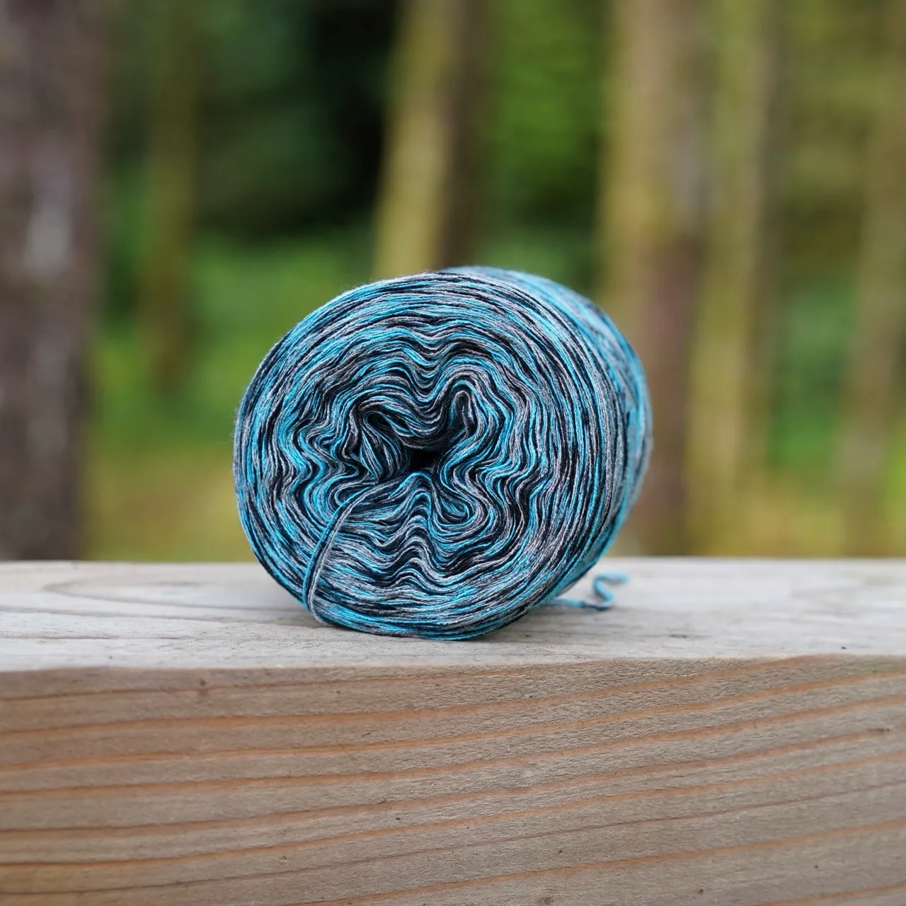 Woolpedia Designer yarn Vision (modal)