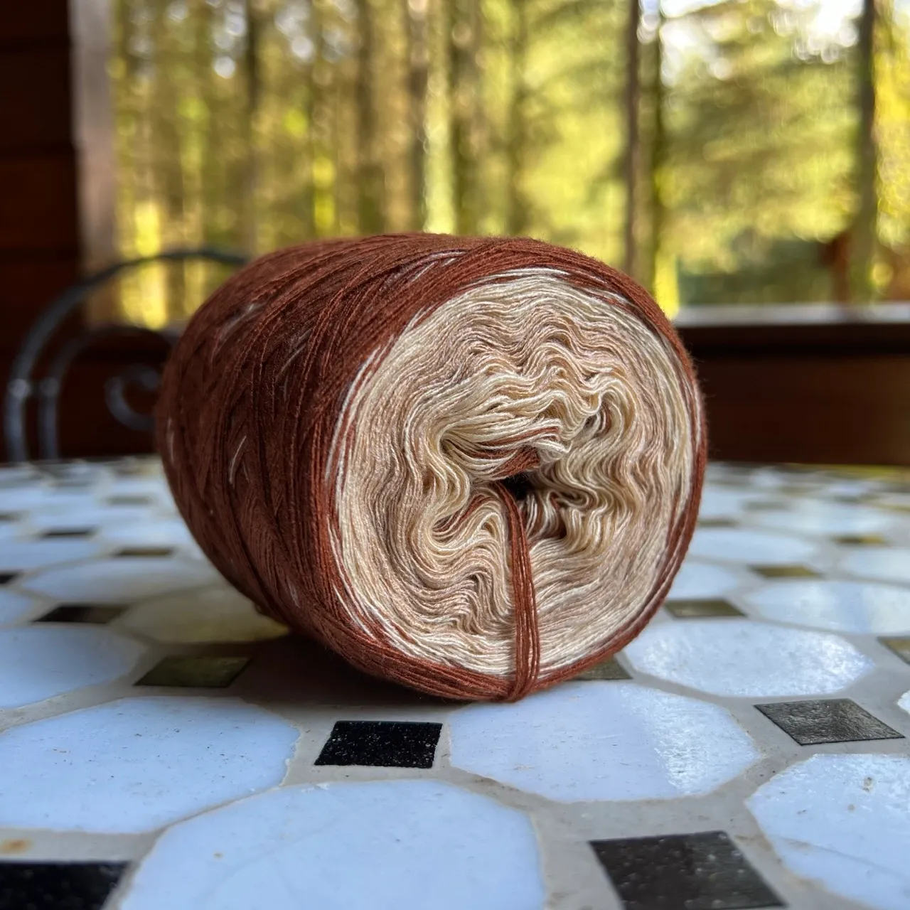 Woolpedia Colors Caramel Delight gradient yarncake (modal)
