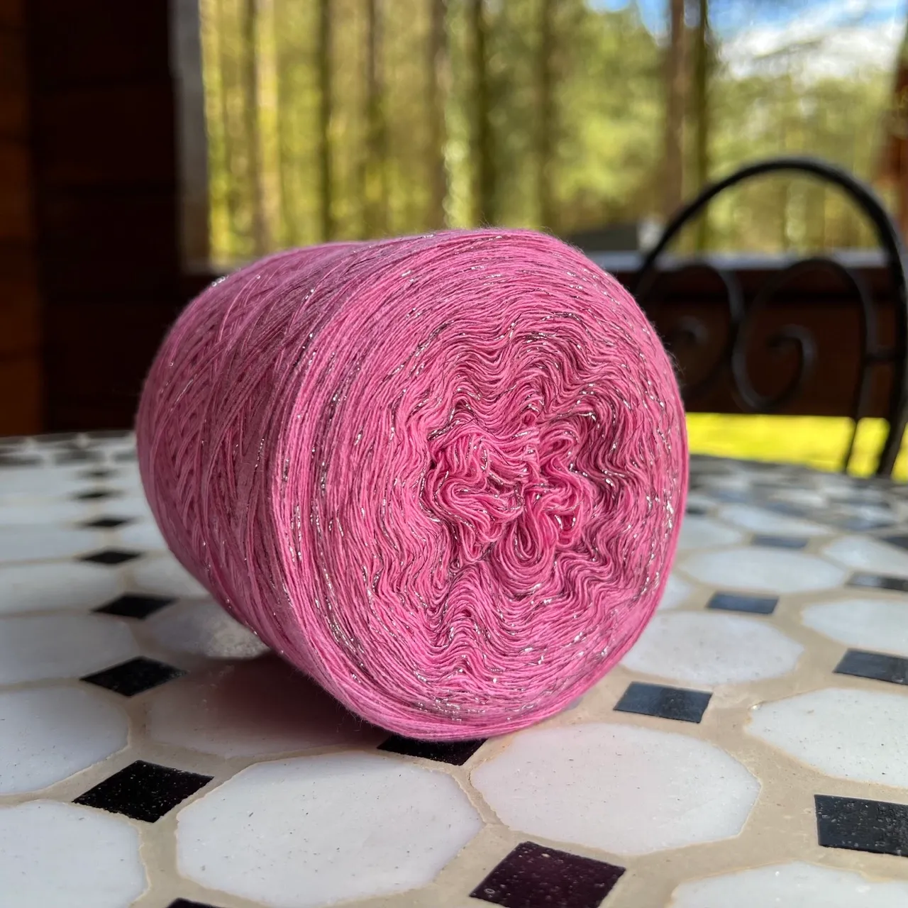 Woolpedia Pink Echo glitter yarncake (Modal)