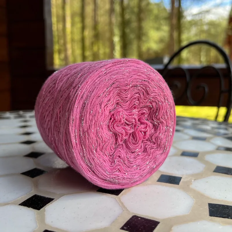 Woolpedia Pink Echo glitter yarncake (Modal)
