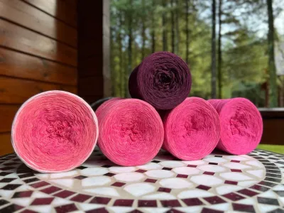 Woolpedia Colors Community TCAL yarn series - Liebeserklärung - 6000m (modal)