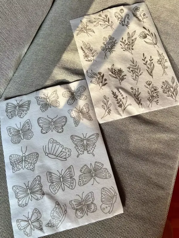 2x A4 Flowers Embroidery Patterns for Adhering – Water-Soluble Designs