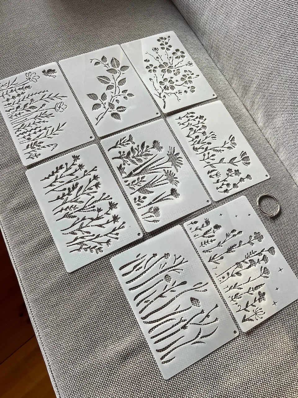8x Floral Stencils for Embroidery &amp; Painting – Natural Motifs (11x16 cm)