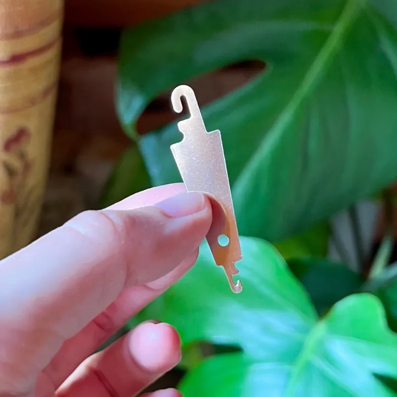 Embroidery Needle Threader