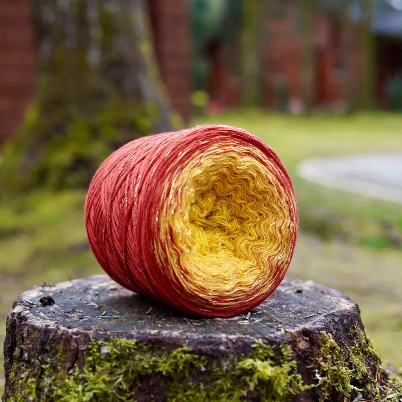 Woolpedia Colors Goldene Morgenröte - glitter gradient yarncake (modal)