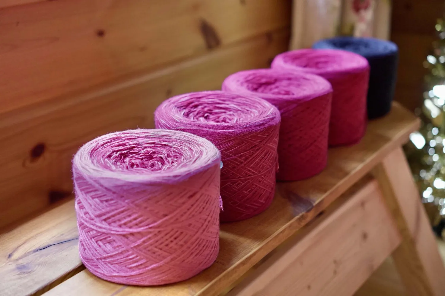 Woolpedia Colors Blocks Set &quot;Wellenreiter&quot; 5000m gradient yarncake kit (modal)