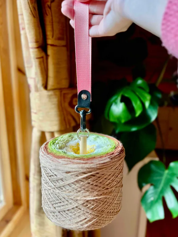 Portable Bamboo Yarn / Wool / Yarncake Holder – Keep Your Yarn Organized and Tangle-Free