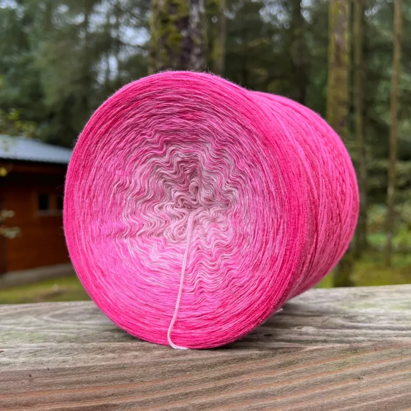 Woolpedia Colors Raspberry Mascarpone gradient yarncake (modal)