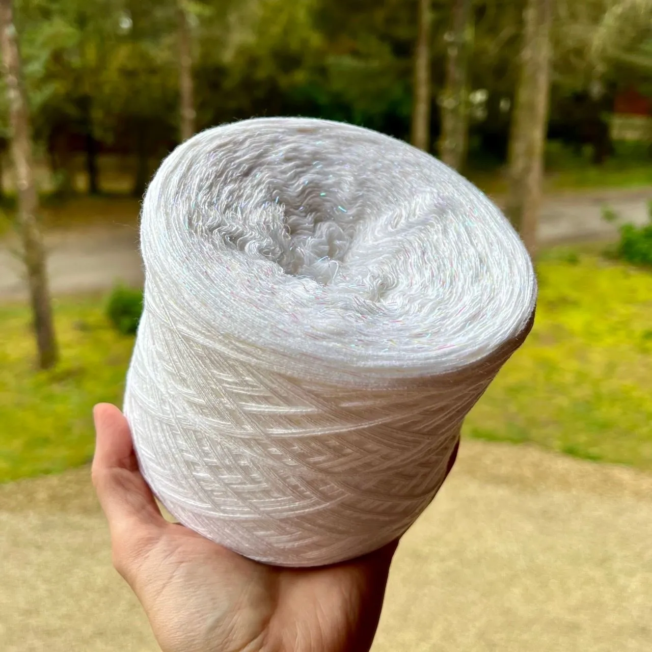 Woolpedia Wedding glitter yarncake (Modal)