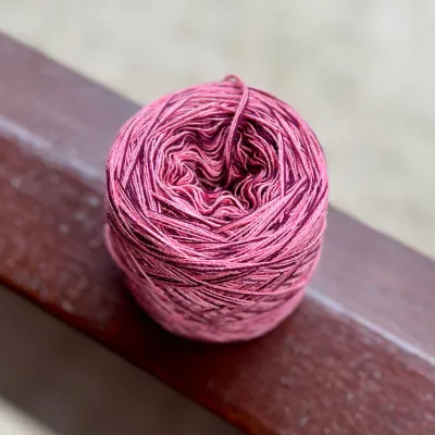 Woolpedia Designer yarn Weinlese (modal)