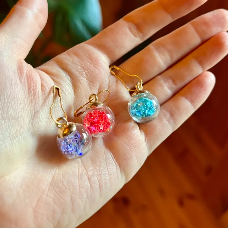 1 glitter stars glass ball stitch marker / progress keeper