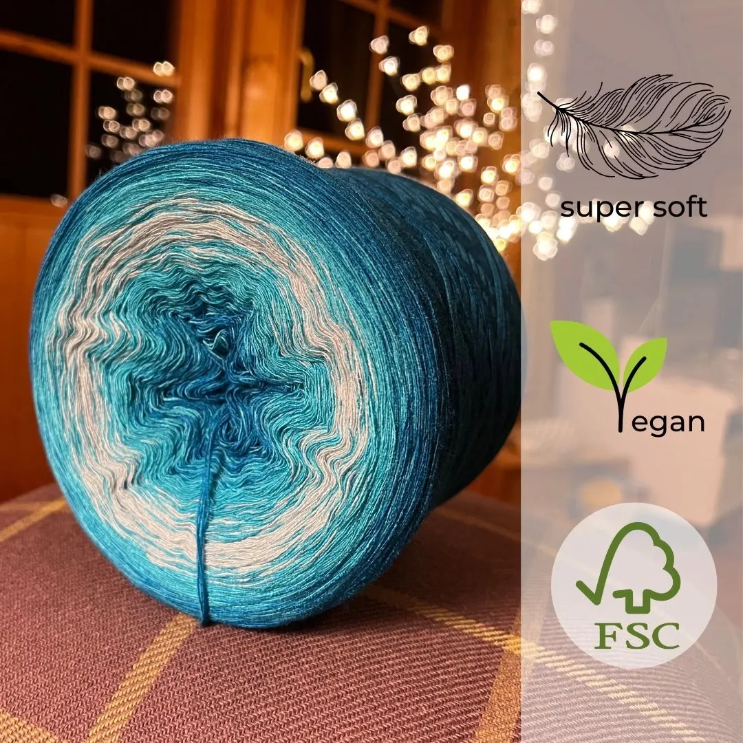 Woolpedia Colors Eismeer gradient yarncake (modal)