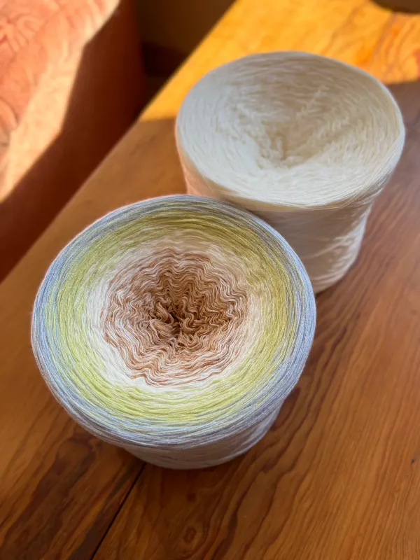 Woolpedia Colors Kromski shawl kit colorgrading yarn (cotton-mix)