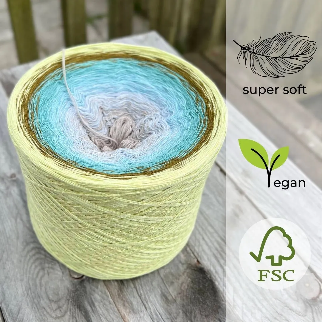 Woolpedia Colors Daphne gradient yarncake (modal)