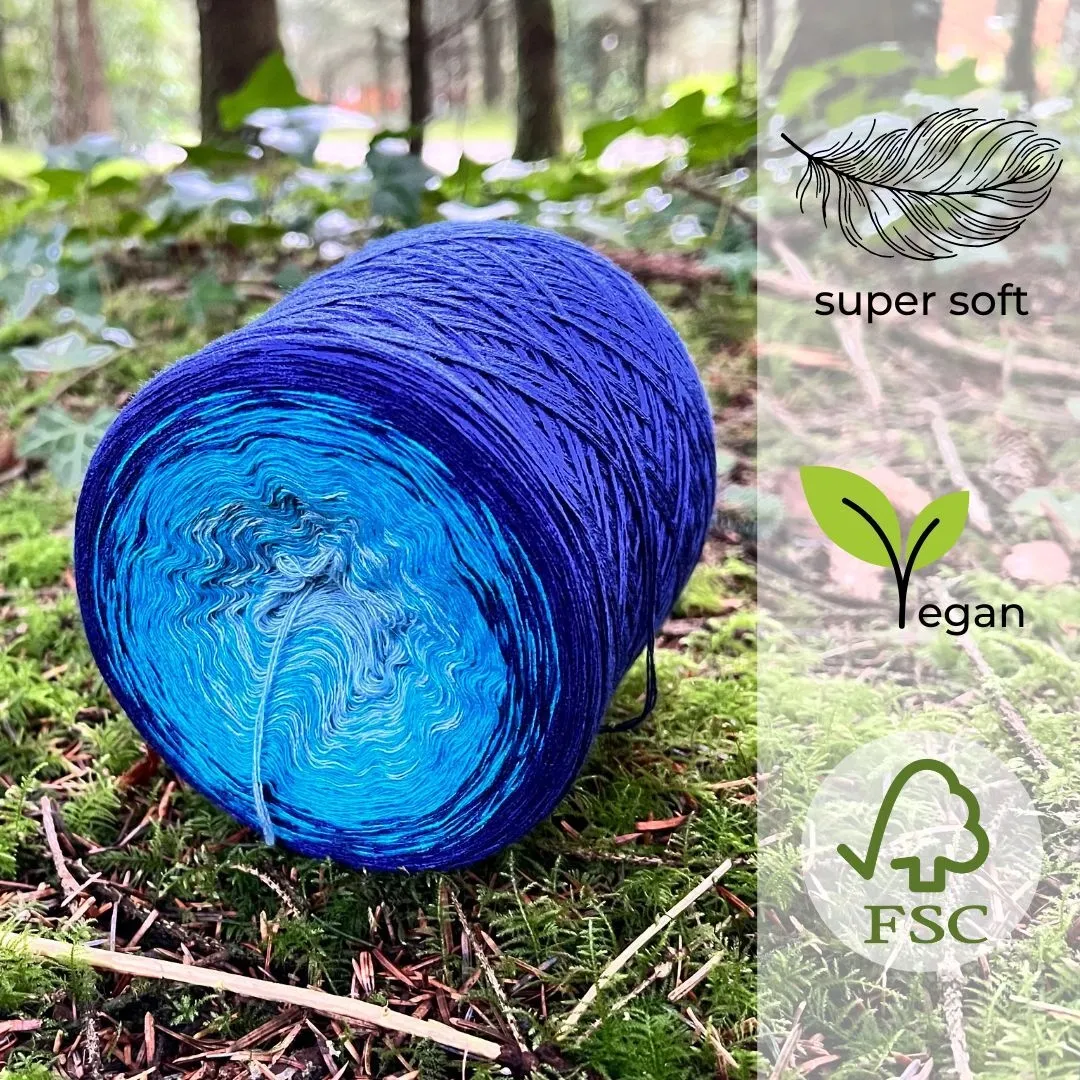 Woolpedia Colors Deep Blue Sea gradient yarncake (modal)