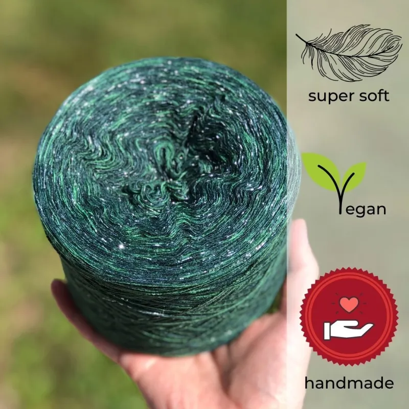 Woolpedia Colors Tannenbaum glitter yarncake (Modal)
