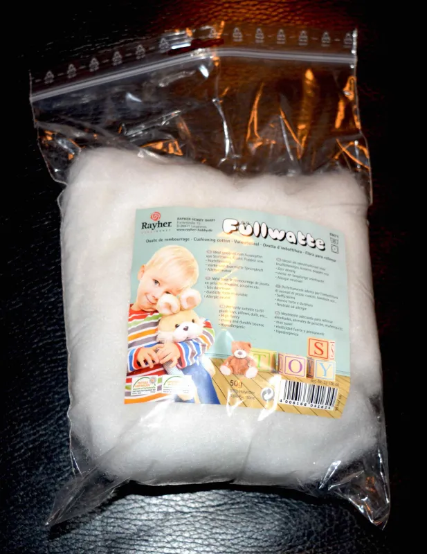 Rayher fluffy filling 50g
